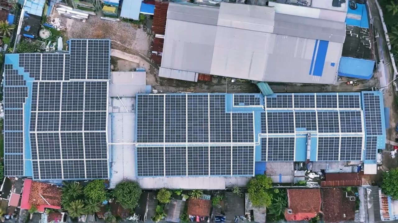 1MW Roof Solar PV System for Plastipak